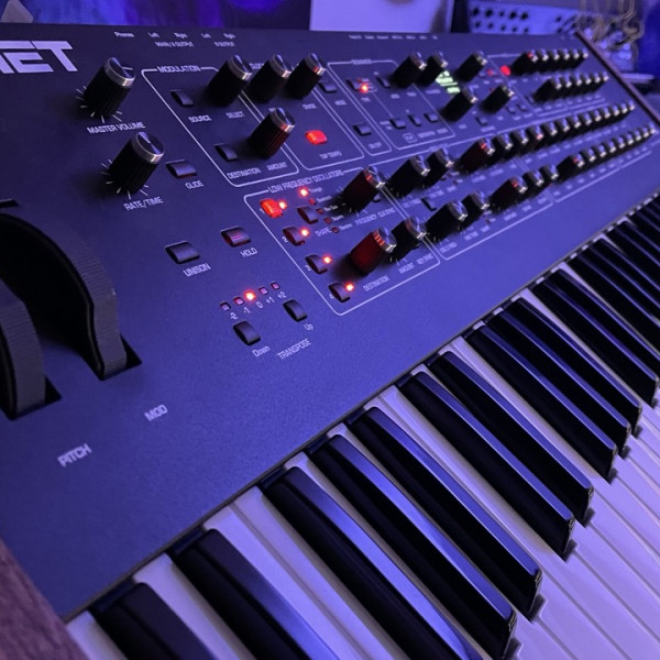 Synth Prophet REV2